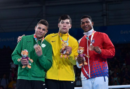 ​Олимпиада-2018: Боксшы Айбек Оралбай алтын медаль алды