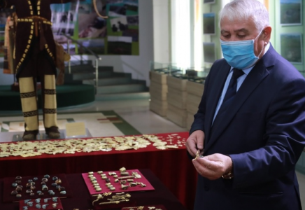 Елді шулатқан патшалар мекені: ШҚО-да Елеке сазынан 850 алтын бұйым табылды