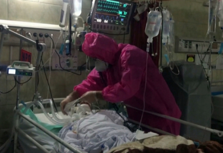 Коронавирус: Иранда бір тәулікте 462 адам көз жұмды  