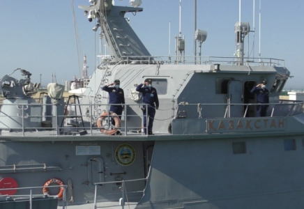 Қазақстан әскери корабльдері Каспийге шықты