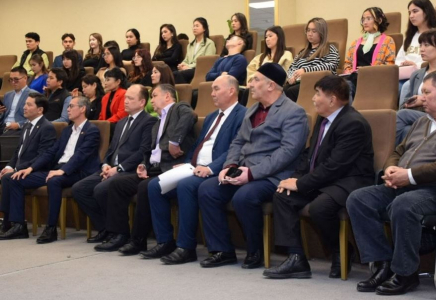 Түркістанда «Оңтүстік Қазақстан» газетінің 100 жылдығына орай семинар өтті