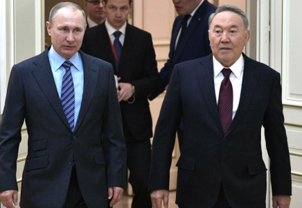 Путин екіжақты келісімдер жасау үшін Астанаға келді