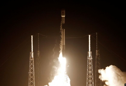 SpaceX ғаламторға арналған 60 жасанды жер серігін орбитаға шығарды (видео)
