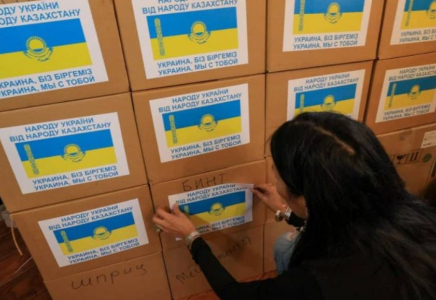 Қазақстан Украинаға 82 тонна гуманитарлық көмек жіберді