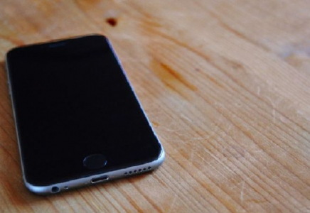 iPhone Қазақстаннан келетін қоңырауларды анықтай бастады – Бағдат Мусин