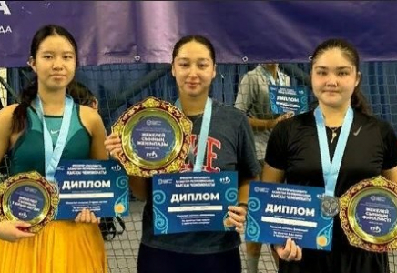 Түркістандық теннисші ел чемпионатында қос алтын олжалады