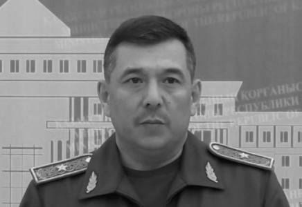 Қорғаныс министрінің орынбасары Бақыт Құрманбаев қайтыс болды