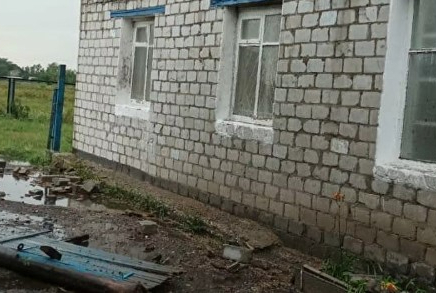 Павлодар облысында дүлей дауыл мектеп пен дәрігерлік бөлімшені шатырсыз қалдырды