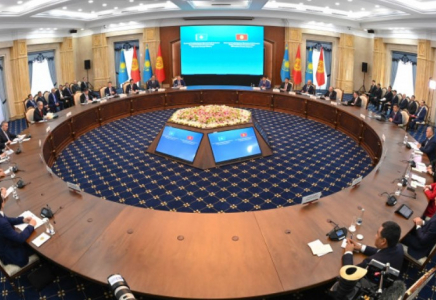 Мемлекет басшысының Қырғызстанға сапары барысында 10 құжатқа қол қойылды