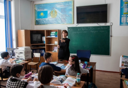 Астана оқушылары халықаралық форумдарға байланысты онлайн-оқытуға көшіріледі