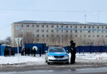 Ақтөбеде заң институтына «бомба» қойған адам 1,3 млн рубль сұраған