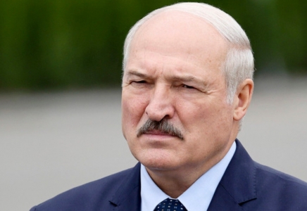 Лукашенко отбасымен бірге адам саудасымен айналысады деп айыпталды