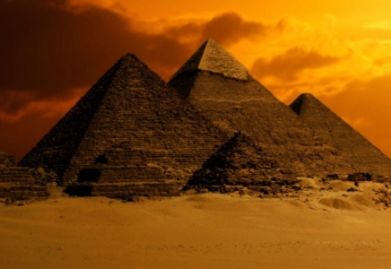 Мысыр билігі шетелдік туристер үшін пирамидаларды тамашалау құнын өсірді