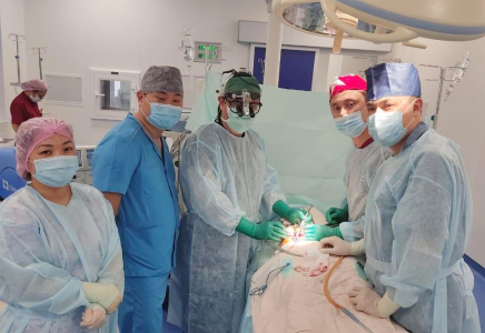 Шымкенттік дәрігер Минск қаласында 5 айлық балаға бауыр трансплантациясын жасады