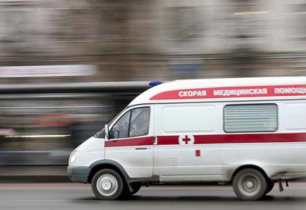 В Рудном пострадавший при пожаре пенсионер скончался в машине скорой помощи 