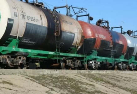 Қазақстан Тәжікстанға 5 мың тонна мазутты гуманитарлық көмек ретінде берді