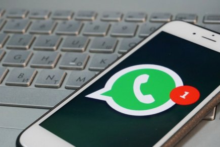WhatsApp қолданушыларды өмір бойына бұғаттай бастады 