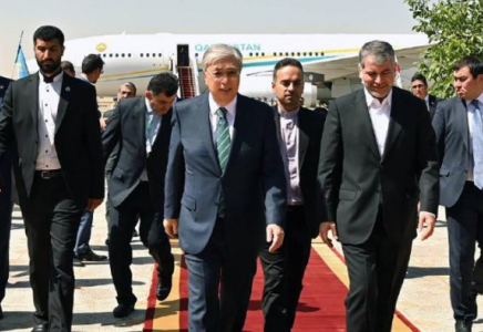 Мемлекет басшысы Қасым-Жомарт Тоқаев Иран Ислам Республикасына ресми сапармен барды