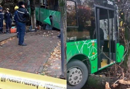 Автобустардың соқтығысуы: Дәрігерлер зардап шеккен азаматтардың жағдайы туралы айтты