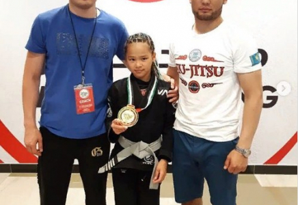 12 жастағы қазақ қызы джиу-джитсудан екі дүркін әлем чемпионы атанды 