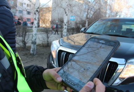 Пятерых водителей, не уступивших дорогу скорой помощи, задержали за час в Павлодаре