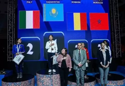 Қазақстанның боксшы қыздары Мароккода 5 алтын медаль жеңіп алды