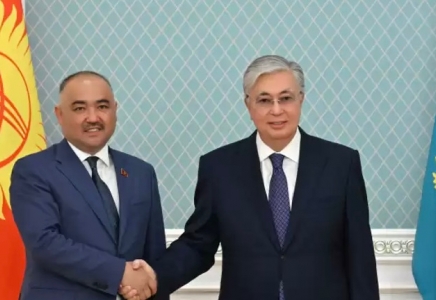 Президент Қырғызстанның Жогорку Кенеш төрағасы Нурланбек Шакиевті қабылдады