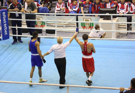 Болгариядағы бокс турнирінде бес қазақ жартылай финалға шықты