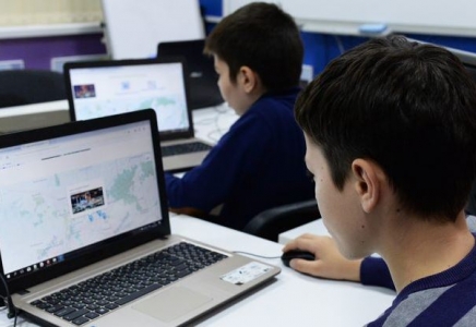 ТҮРКІСТАН: 20 мыңнан астам оқушы сабақты онлайн режимде оқып жатыр