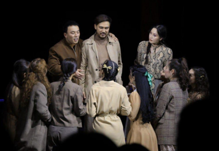 Түркістан театрында «Махаббат, қызық мол жылдар» спектаклі сахналанды