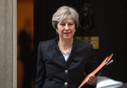 Ұлыбритания премьер-министрі Тереза Мэй отставкаға кететінін хабарлады  