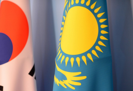 Казахстан и Корея могут совместно разработать спутник - Мун Чжэ Ин