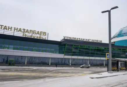Астанада ұшақ -30 градустық аязда қатып қалды
