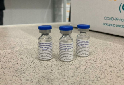 Қазақстандық QazVac вакцинасы бірінші кімдерге салынады