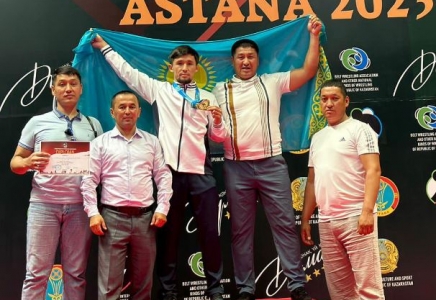 ТҮРКІСТАН: Отырарлық балуан белбеу күресінен Әлем чемпионы атанды
