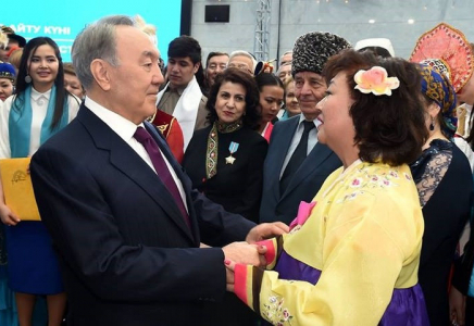 Мемлекет басшысы қазақстандықтарды  Алғыс айту күнімен құттықтады