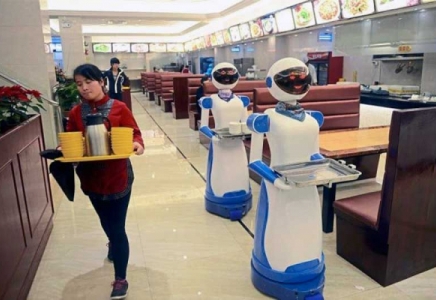 Роботтар мекеме қызметкерлерінің 20 пайызын жұмыссыз қалдырған