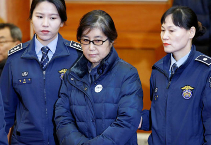 Сеул соты Оңтүстік Корея экс президентінің құрбысын 20 жылға соттады