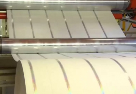 Өзбекстанда жібек жіп қосылған банкноттар шығарылады