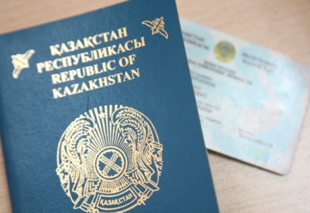 Шетелдіктер Қазақстанға кіру үшін 10 мың доллардан жалған паспорт сатып алған
