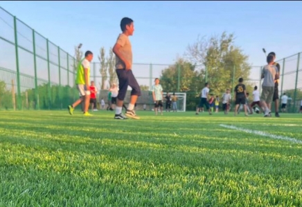 ТҮРКІСТАН: Келес ауданында ашық футбол алаңшасы пайдалануға берілді