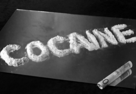 Аргентина билігі Ресей елшілігінен 400 келі кокаин тапты