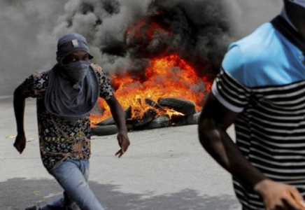 Гаитиде президент сарайына шабуыл жасалды