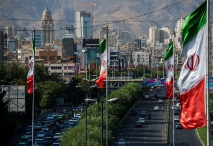 Иран астанасын басқа қалаға көшіру мәселесін талқылауда  
