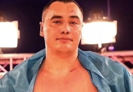 Кәсіпқой бокс: Тағы бар қазақстандық боксшы мерзімінен бұрын жеңіске жетті