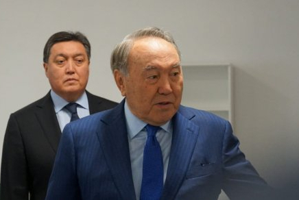 ​Назарбаев Ақтөбеде пәтер бағасы қанша екенін сұрады