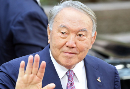 Нұрсұлтан Назарбаев «Құрметті төраға» атанды