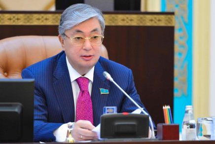 Токаев не нашел смысла в предложении Перуашева переименовать Казахстан 