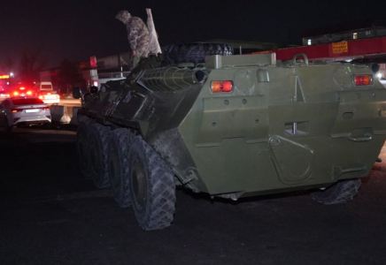 Желіде тараған видео: Алматы көшелеріне бірнеше танк не үшін шығарылды  