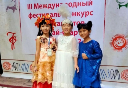 9 жасар қазақстандық әнші Қырғызстанда жеңімпаз атанды